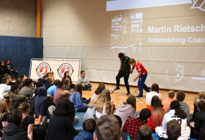 Schulprojekt mit Antimobbing-Coach Martin Rietsch aka 2schneidig