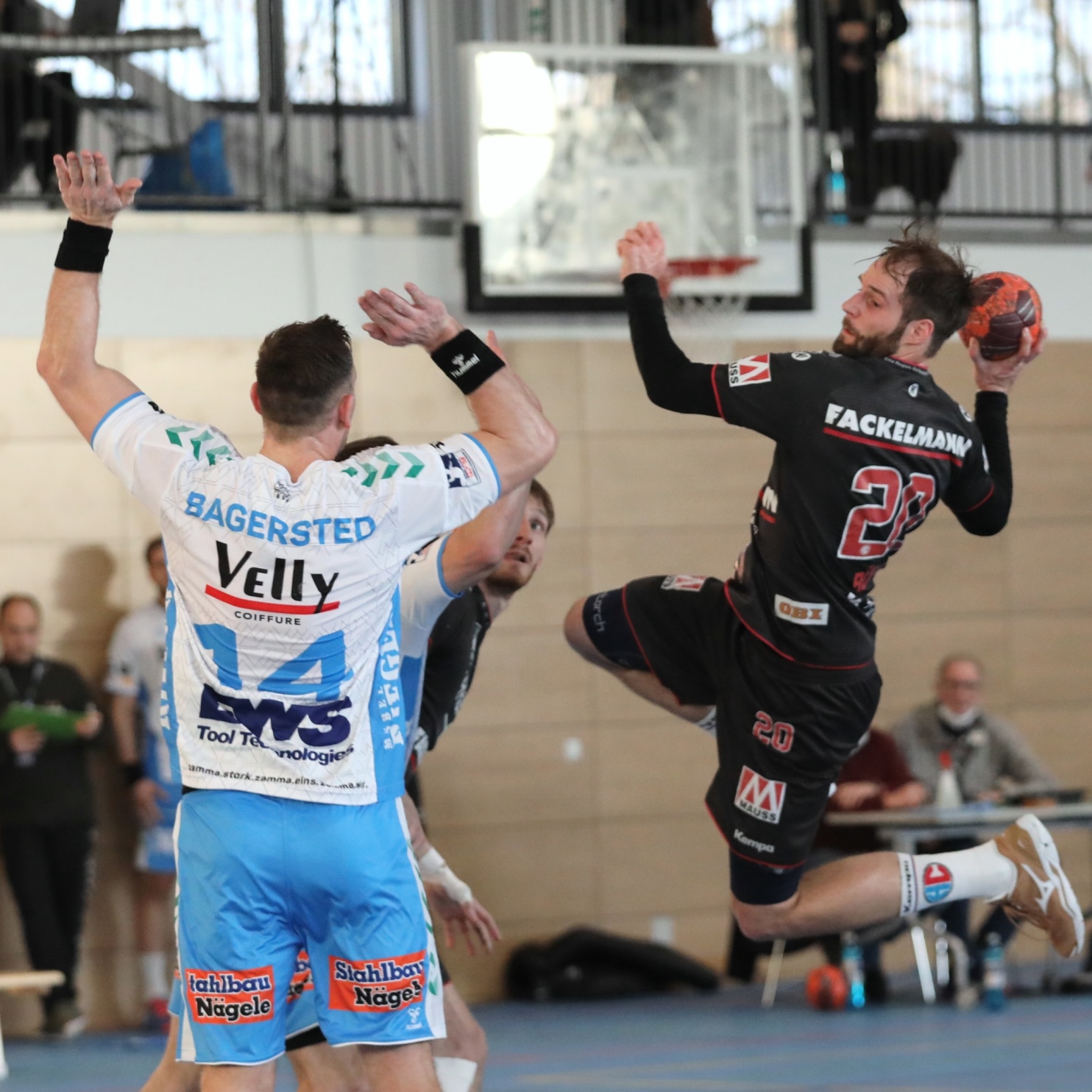 (#Jocki_Foto, Erlangen) - Handball-Bundesliga: Erlangen besiegt Göppingen im Testspiel