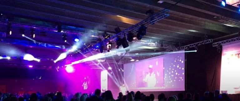 Martin Rietsch alias 2schneidig live in Concert in Mailand, Italien