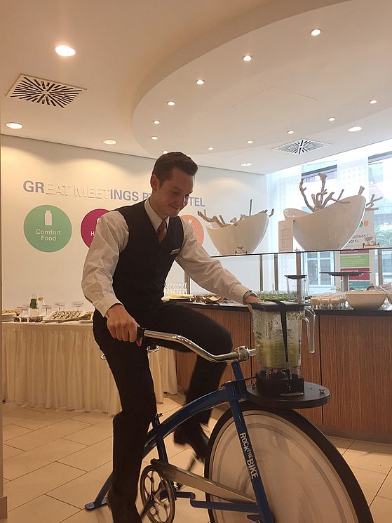 AccorHotels Gesundheitstag: Das Smoothie-Bike