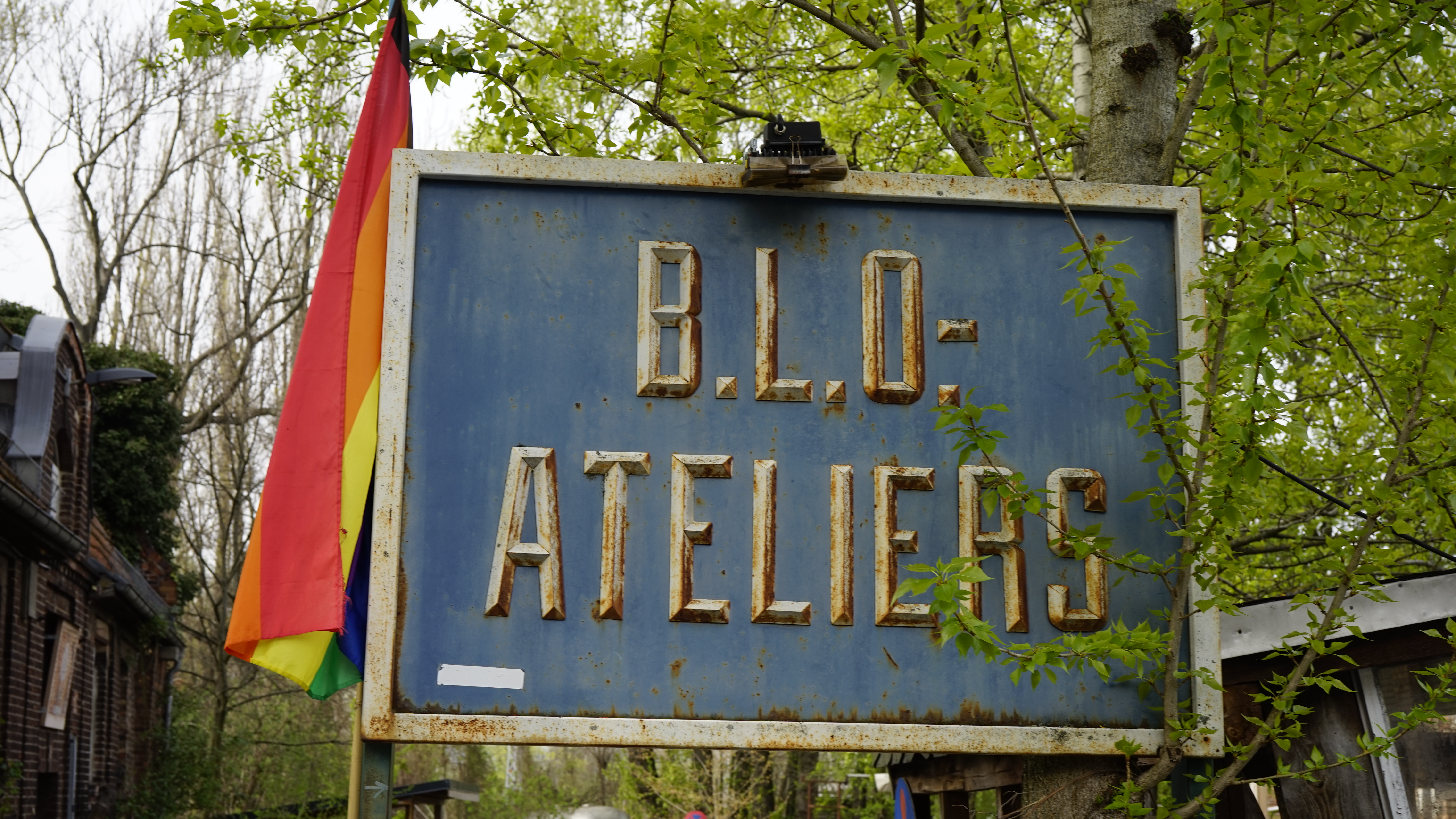 Eingangsschild zu den B.L.O. Ateliers in Berlin