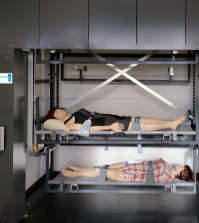 Innovative Lagerung anatomischer Übungspuppen