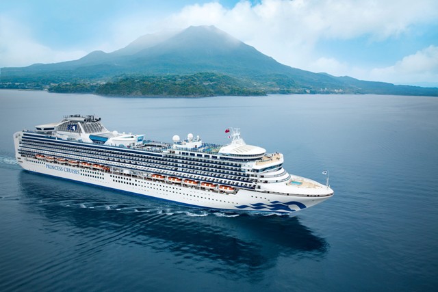 Die Diamond Princess vor Kagoshima. Foto: Princess Cruises