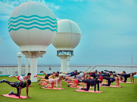 Soft-Tennis gehört zum neuen Sportangebot von Pullmantur Cruises