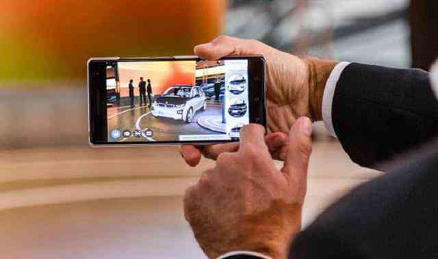Mobile Augmented Reality 3D Cameras