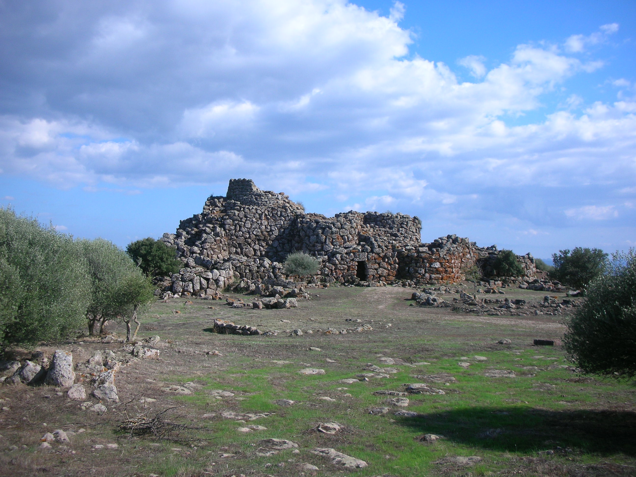 Nuraghe Arrubiu Orroli Sardinien