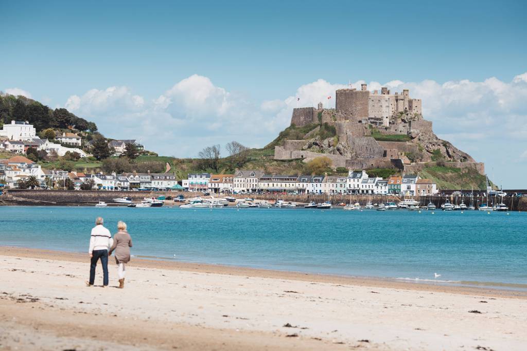Soll noch mehr deutschsprachige Gäste anlocken: die Kanalinsel Jersey, hier Mont Orgueil Castle